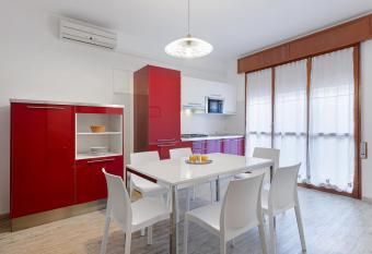 Residence Eur has Balcony rooms