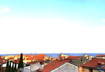 Captain Marino apartments has Balcony rooms