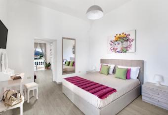 Estate4home - Villa Lina has Balcony rooms