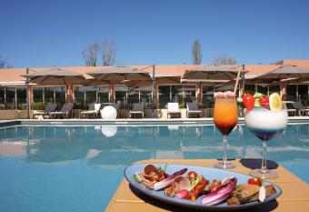 Mount Venturi - Aix-En-Provence Sainte-Victoire - Bar & Restaurant & Padel has Balcony rooms