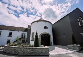 Dunadry Hotel And Gardens has Balcony rooms