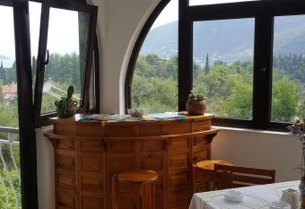 Apartments La Dolce Vita allows 18 year olds to book a room