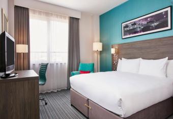 Leonardo Hotel Nottingham - formerly Jurys Inn allows 18 year olds to book a room