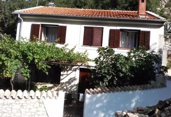 Apartman Legac has Balcony rooms