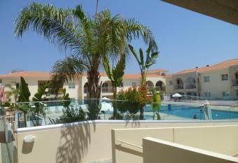 Great Kings Resort Apartment 10 Block 19 has Balcony rooms