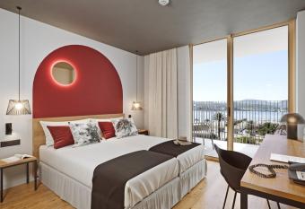 Hotel Vibra District - Adults Only has Balcony rooms