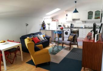 POMBALINO! Lisbon Concept Apartments allows 18 year olds to book a room