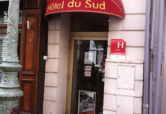 H  tel du Sud Vieux Port allows 18 year olds to book a room
