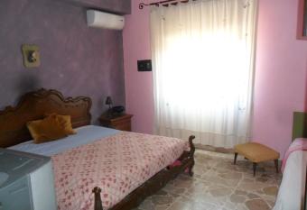 B&B PinkHouse has Balcony rooms