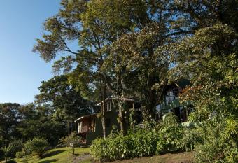 Hotel Flor de Bromelia allows 18 year olds to book a room