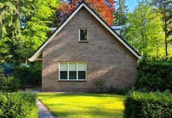 Het Roodborstje has Balcony rooms