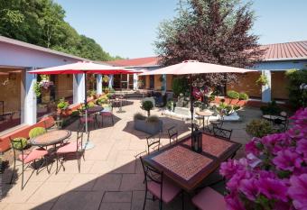 Logis H  tel Atrium Golbey Epinal has Balcony rooms