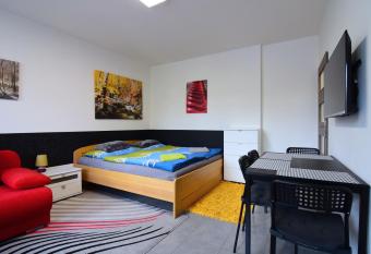 Apartman Veronika has Balcony rooms