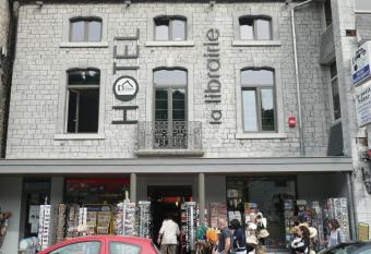 Hotel La Librairie allows 18 year olds to book a room