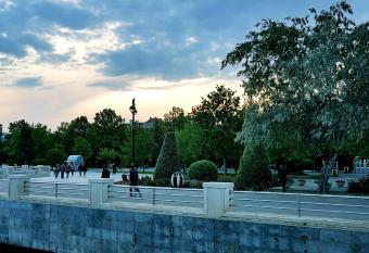 Gulluoglu Royal Deluxe Apartment has Balcony rooms