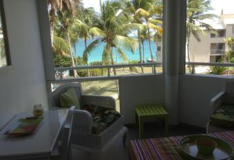 R  sidence Appartement La Vieille Tour has Balcony rooms