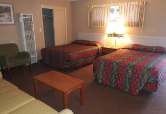 Monroe Motel has Balcony rooms