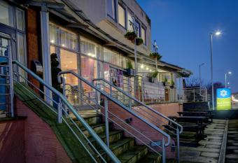 Sure Hotel by Best Western Aberdeen allows 18 year olds to book a room