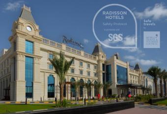 Radisson Blu Hotel, Ajman allows 18 year olds to book a room