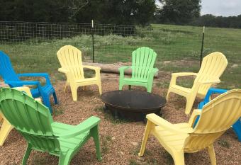 Saddle Creek Cabins allows 18 year olds to book a room