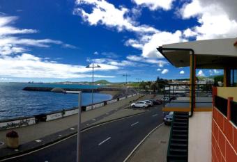 Val s Place has Balcony rooms