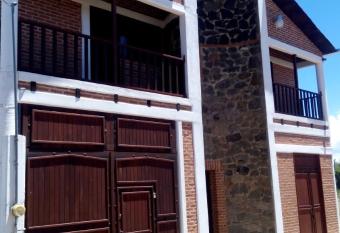 Hospedaje Herradura has Balcony rooms