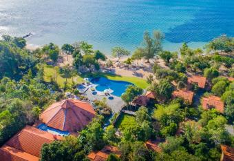 Green Bay Phu Quoc Resort & Spa has Balcony rooms