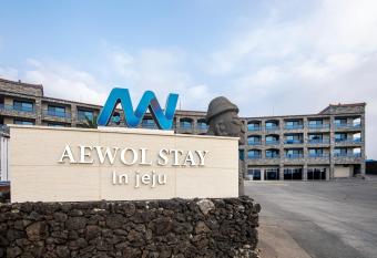 Aewol Stay in Jeju Hotel&Resort has Balcony rooms