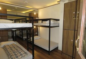 Comfort Stay Hostel allows 18 year olds to book a room