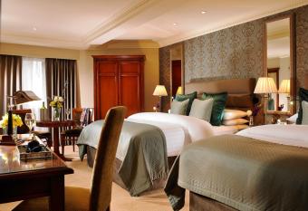 International Hotel Killarney allows 18 year olds to book a room