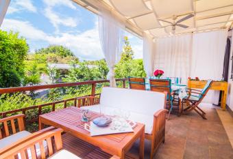 Pure relax by the forest has Balcony rooms