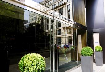 Apex City Of London Hotel has Balcony rooms