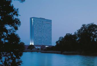 Radisson Blu Scandinavia Hotel, Copenhagen allows 18 year olds to book a room