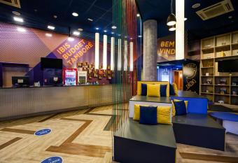 ibis budget Tambore allows 18 year olds to book a room