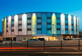 Best Western London Heathrow Ariel Hotel allows 18 year olds to book a room