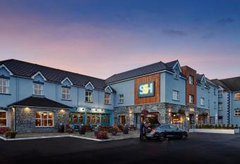 Shannon Springs Hotel allows 18 year olds to book a room