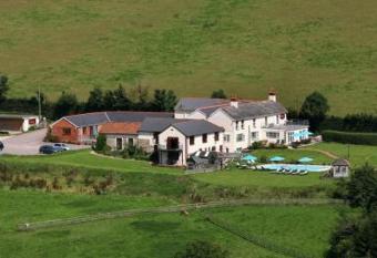 Sid Valley Country House Hotel allows 18 year olds to book a room