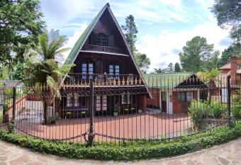 Pousada Chal   das Neves allows 18 year olds to book a room