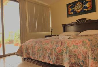 Casa Canelos allows 18 year olds to book a room