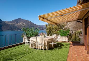 The Terrace on the Lake has Balcony rooms