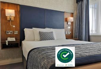 The Western Hotel allows 18 year olds to book a room