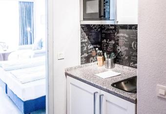 Haus Vier Jahreszeiten am See HS 463 has Balcony rooms