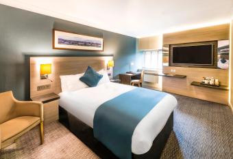 Copthorne Aberdeen Hotel allows 18 year olds to book a room