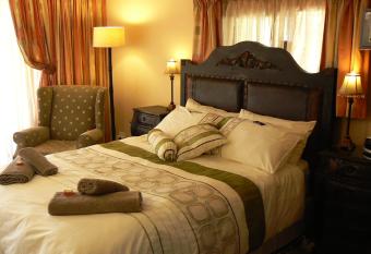 Waterfront Guest House has Balcony rooms