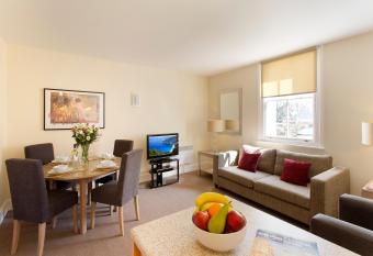 SACO Cardiff Cathedral Road allows 18 year olds to book a room