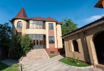 Dostyk Hostel allows 18 year olds to book a room