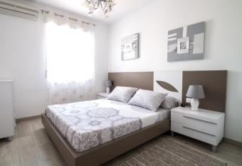 Perfect Family Retreat - La Zenia Beach has Balcony rooms