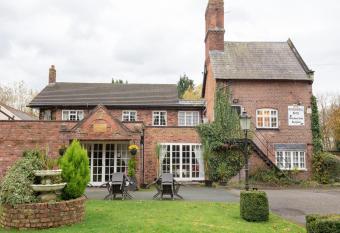 Wincham Hall Hotel allows 18 year olds to book a room