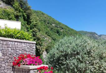 Adagio Ravello has Balcony rooms