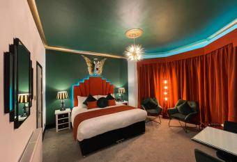 The 25 Boutique B&B - Adults Only allows 18 year olds to book a room